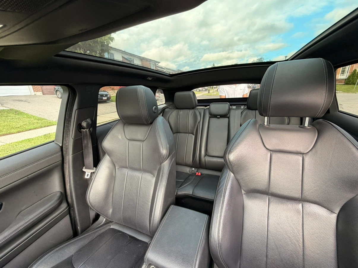 White Range Rover Evoque 2017 - photo 5