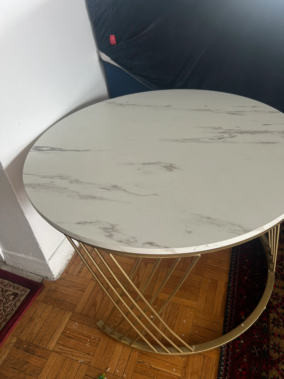 Round Marble-Look Coffee Table with Gold Base - photo 3