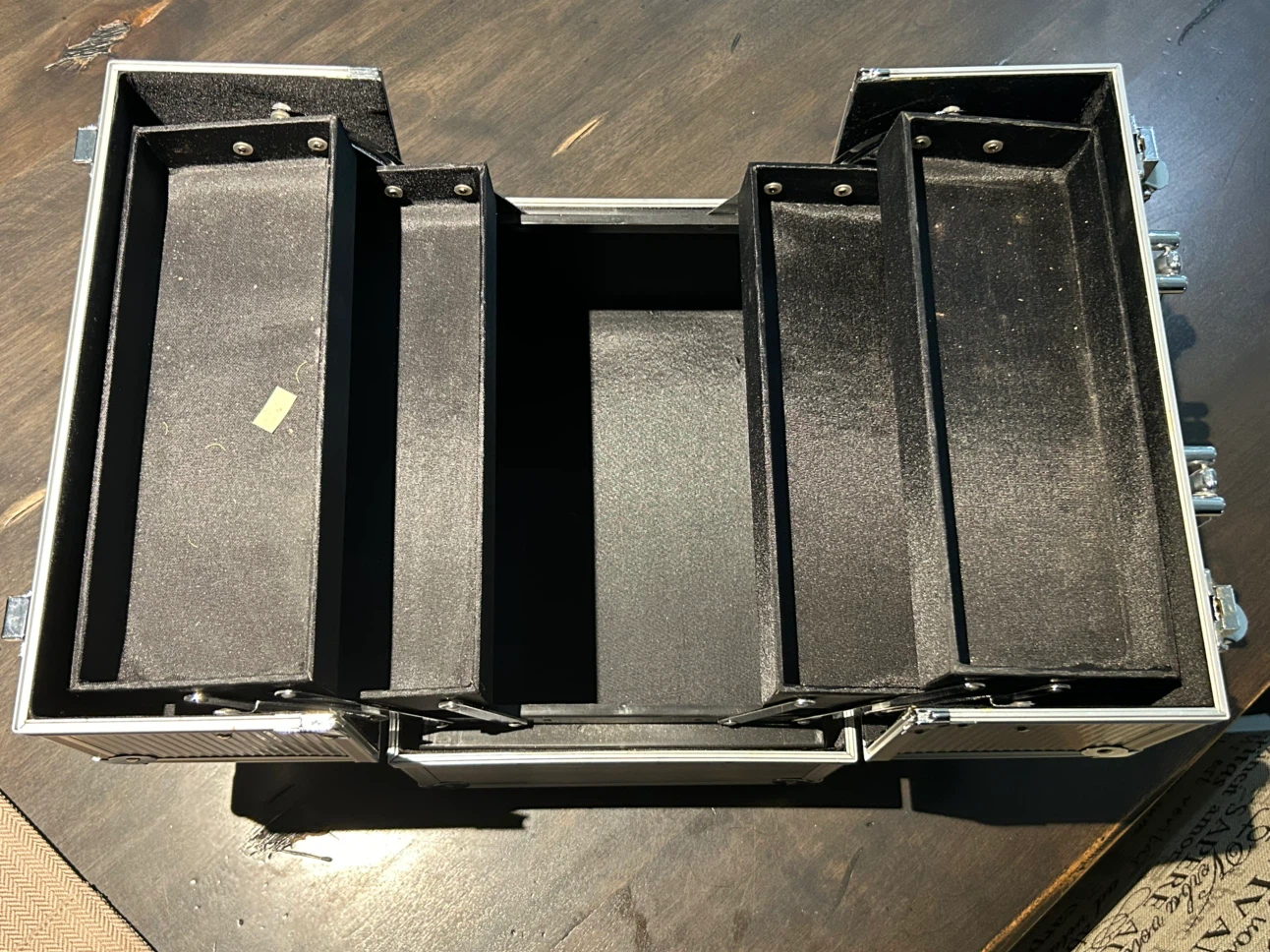 Silver Makeup Case - photo 3
