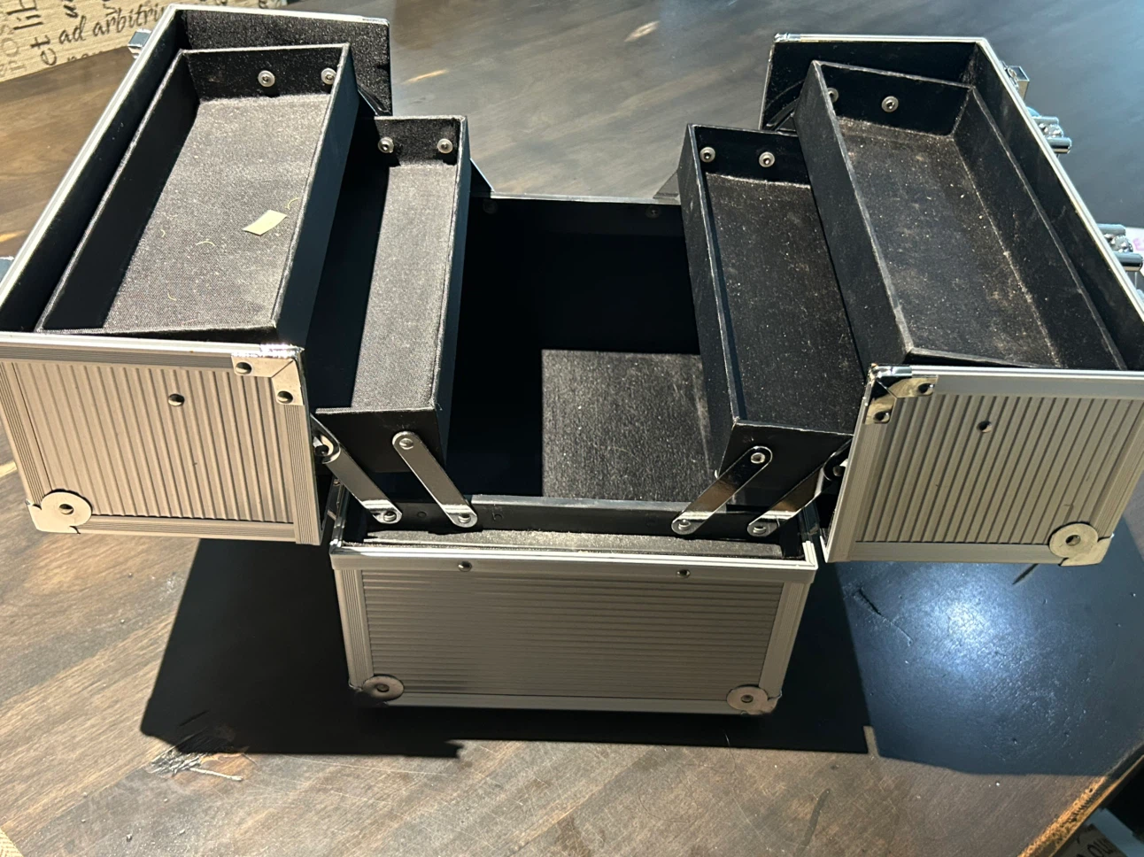 Silver Makeup Case - photo 4