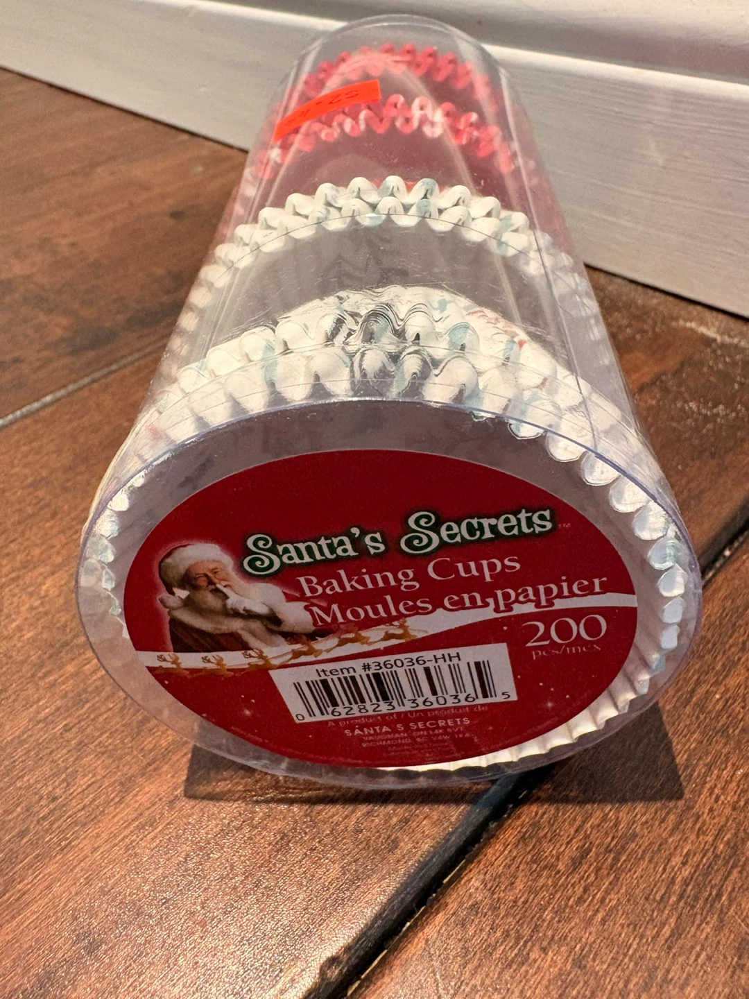 Santa's Secrets Baking Cups - 200 Count - photo 3