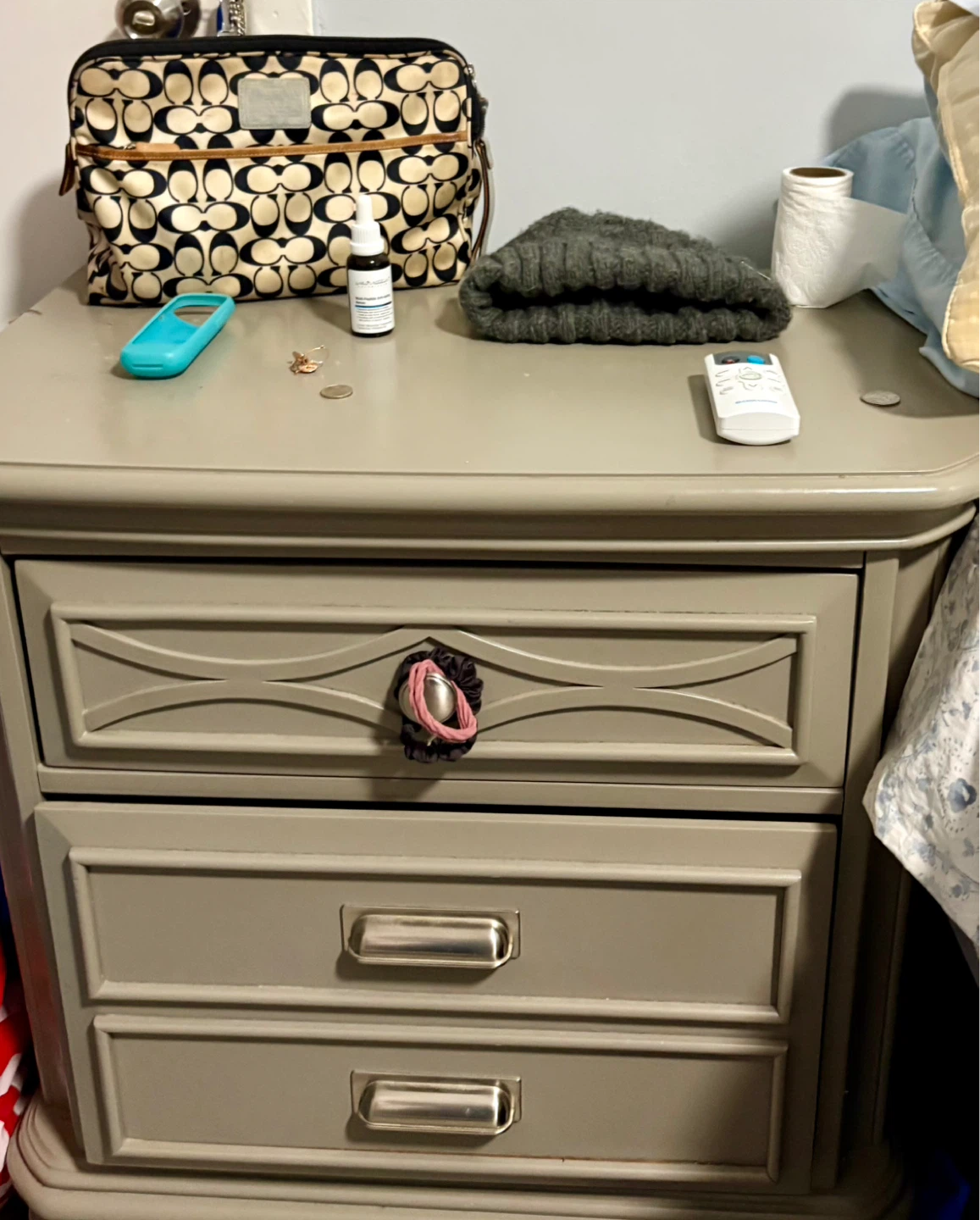 Gray 6-Drawer Dresser with Mirror - photo 3