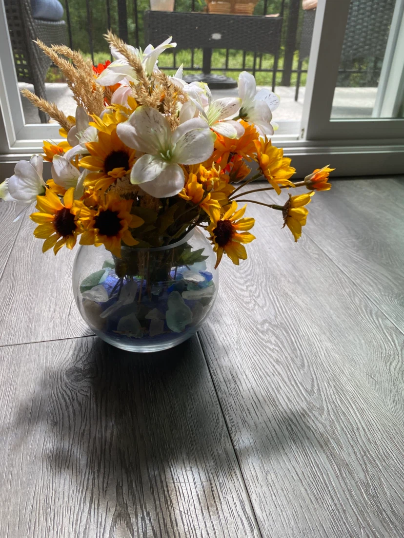 Artificial Flower Arrangement with Glass Vase - plastic flowers - photo 2