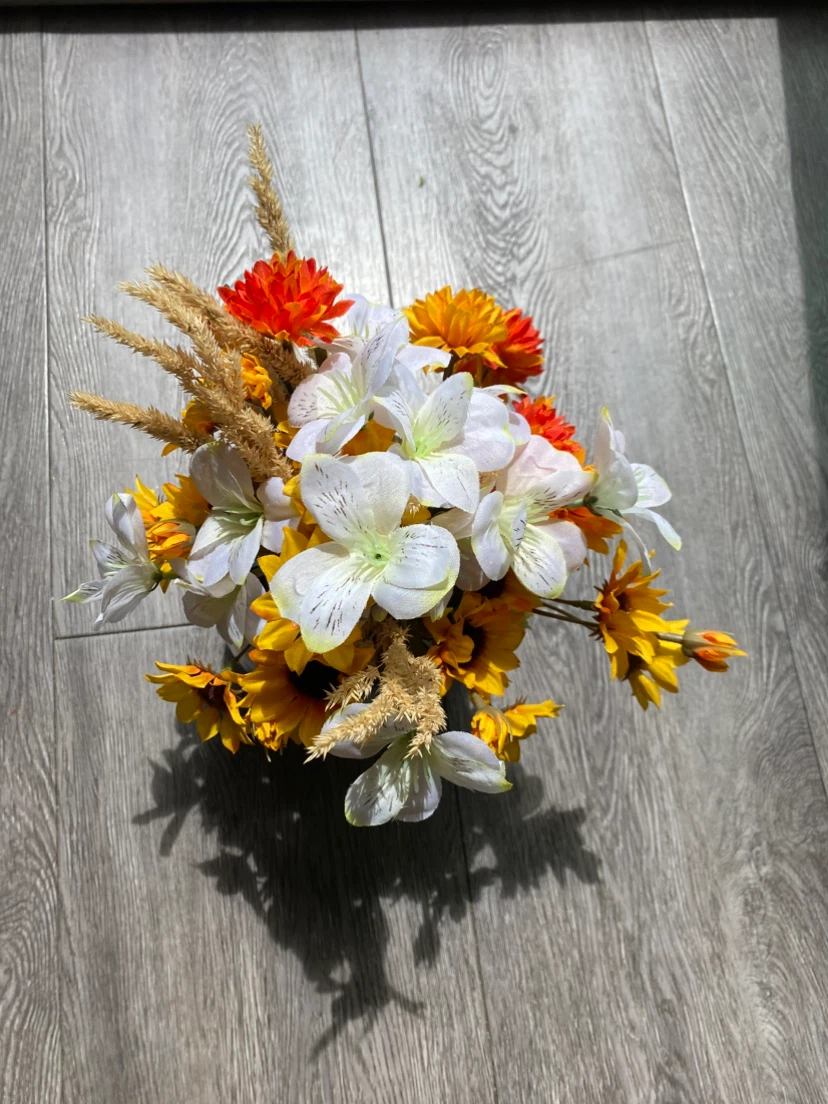 Artificial Flower Arrangement with Glass Vase - plastic flowers - photo 3