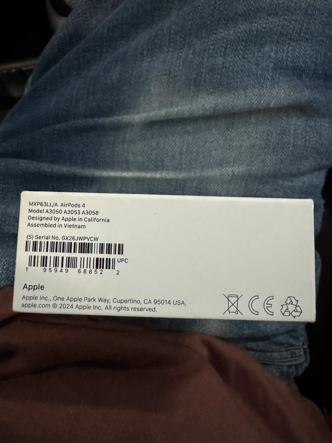 Apple AirPods 4 - photo 2