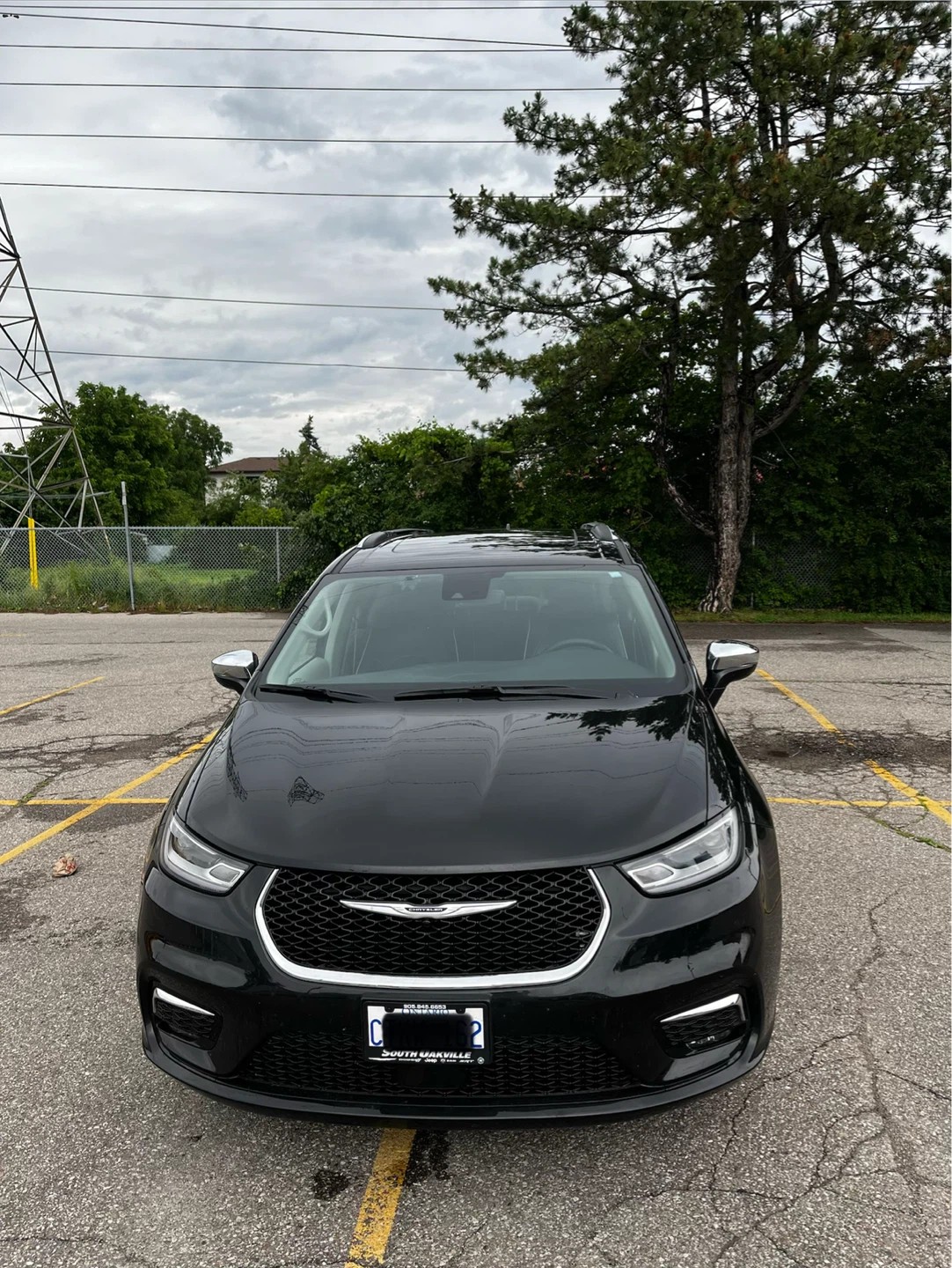Black Chrysler Pacifica Minivan 2021 limited AWD