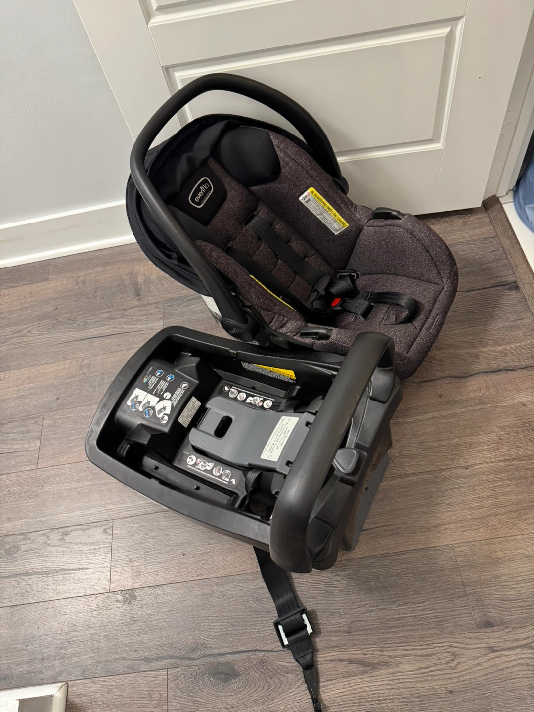 Evenflo Infant Car Seat with Base - photo 5