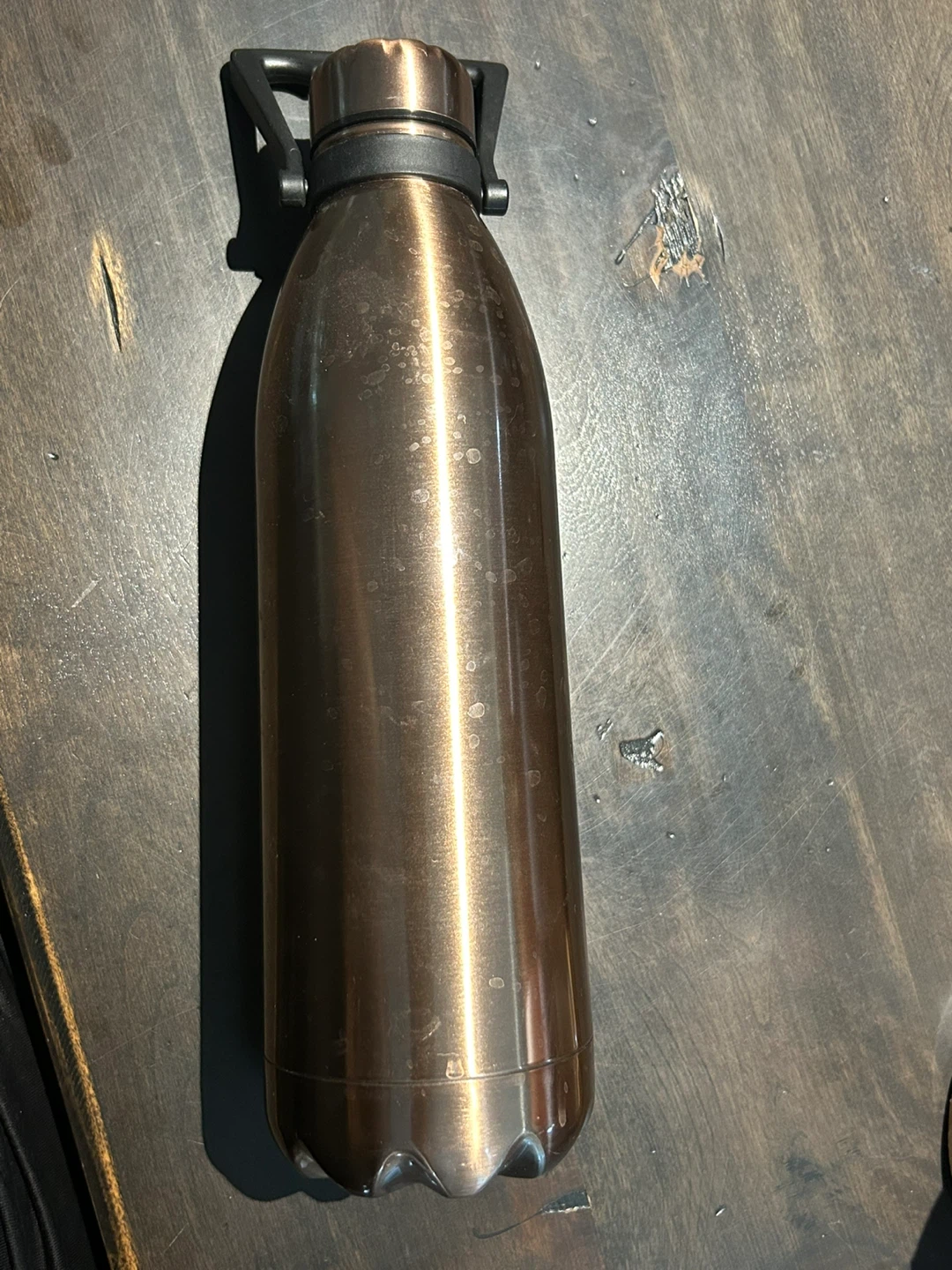 Copper coloured reusable water bottle