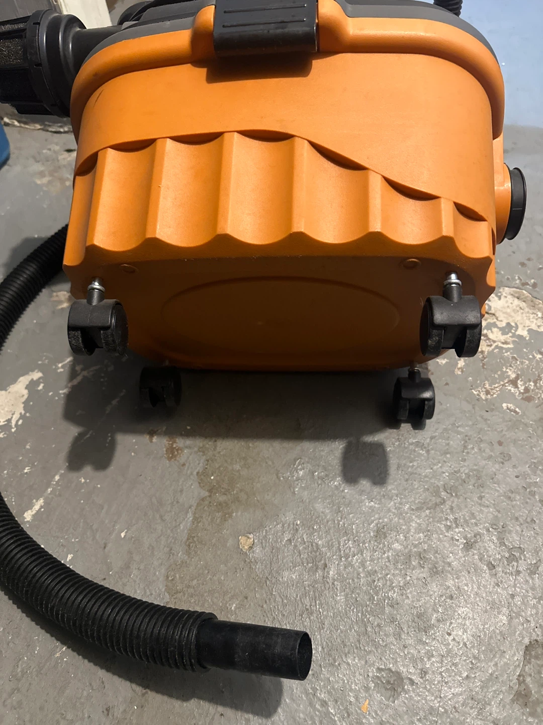 Ridgid 4 Gallon 5.0 Peak HP Wet/Dry Vac - photo 4