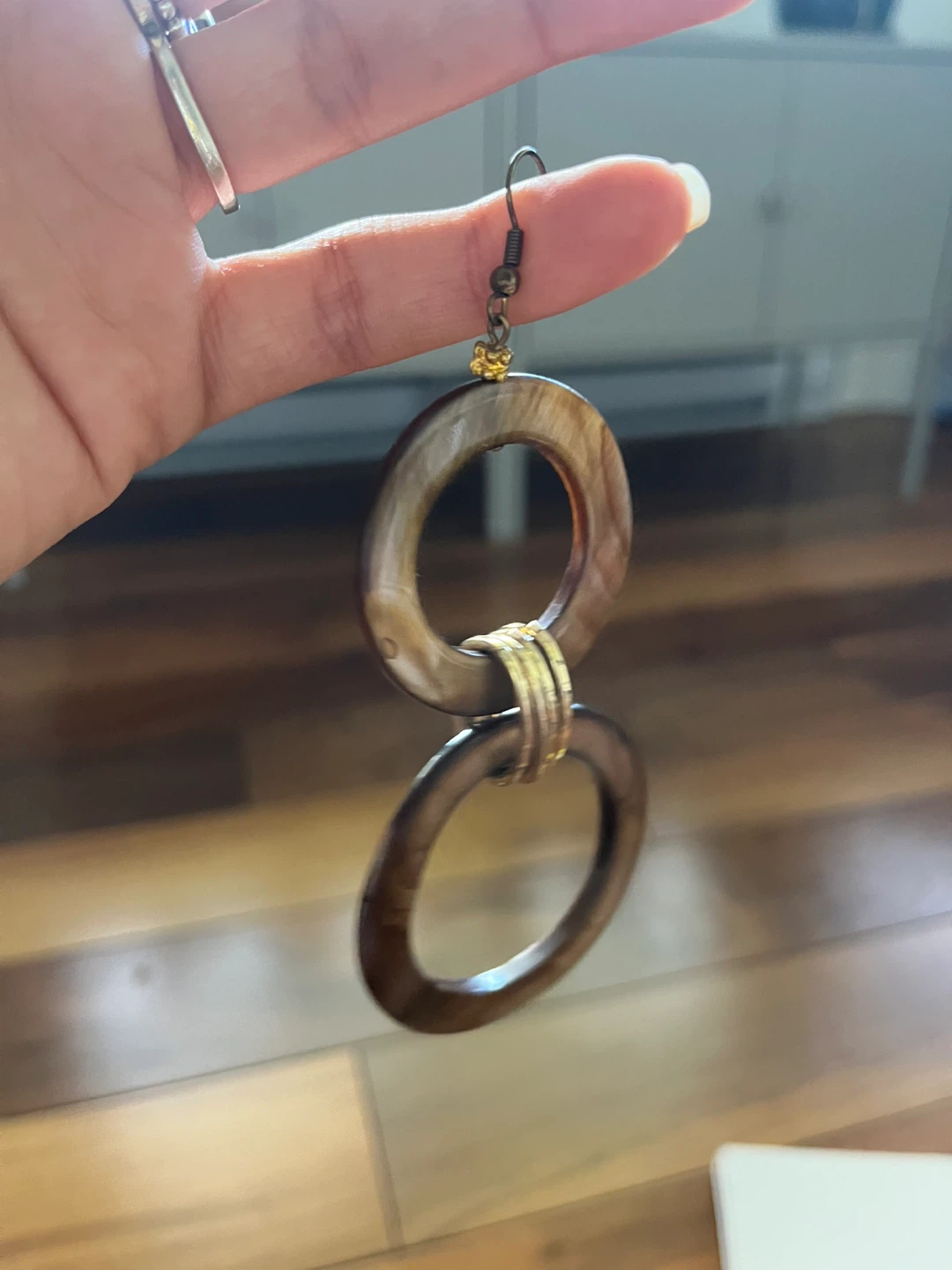 Handmade Tortoise Circle Drop Earrings - photo 2
