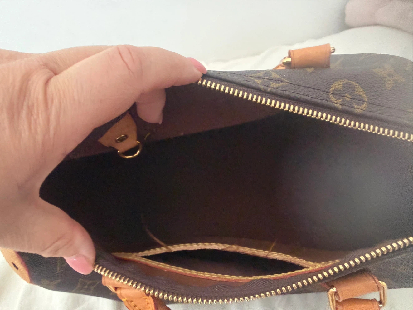 Louis Vuitton Speedy Bag (not authentic) - photo 5