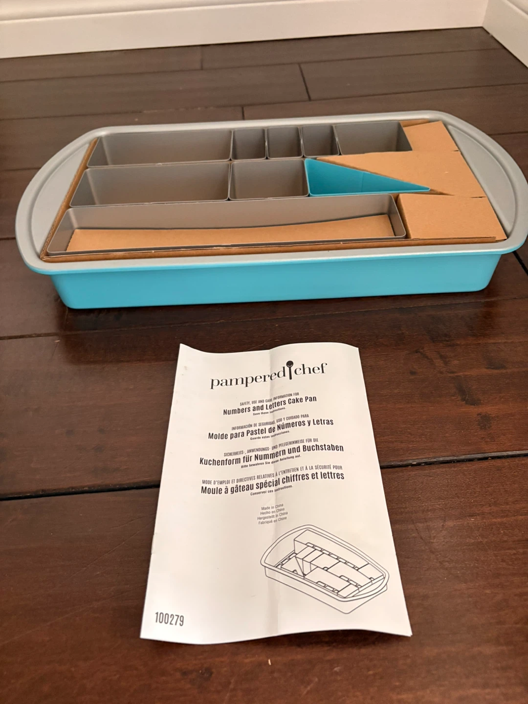 Pampered Chef Numbers and Letters Cake Pan - photo 3