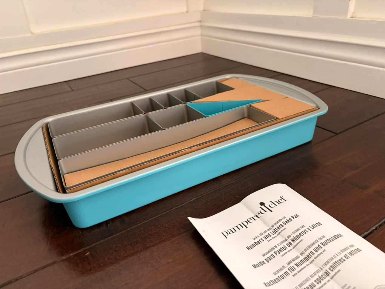 Pampered Chef Numbers and Letters Cake Pan - photo 4