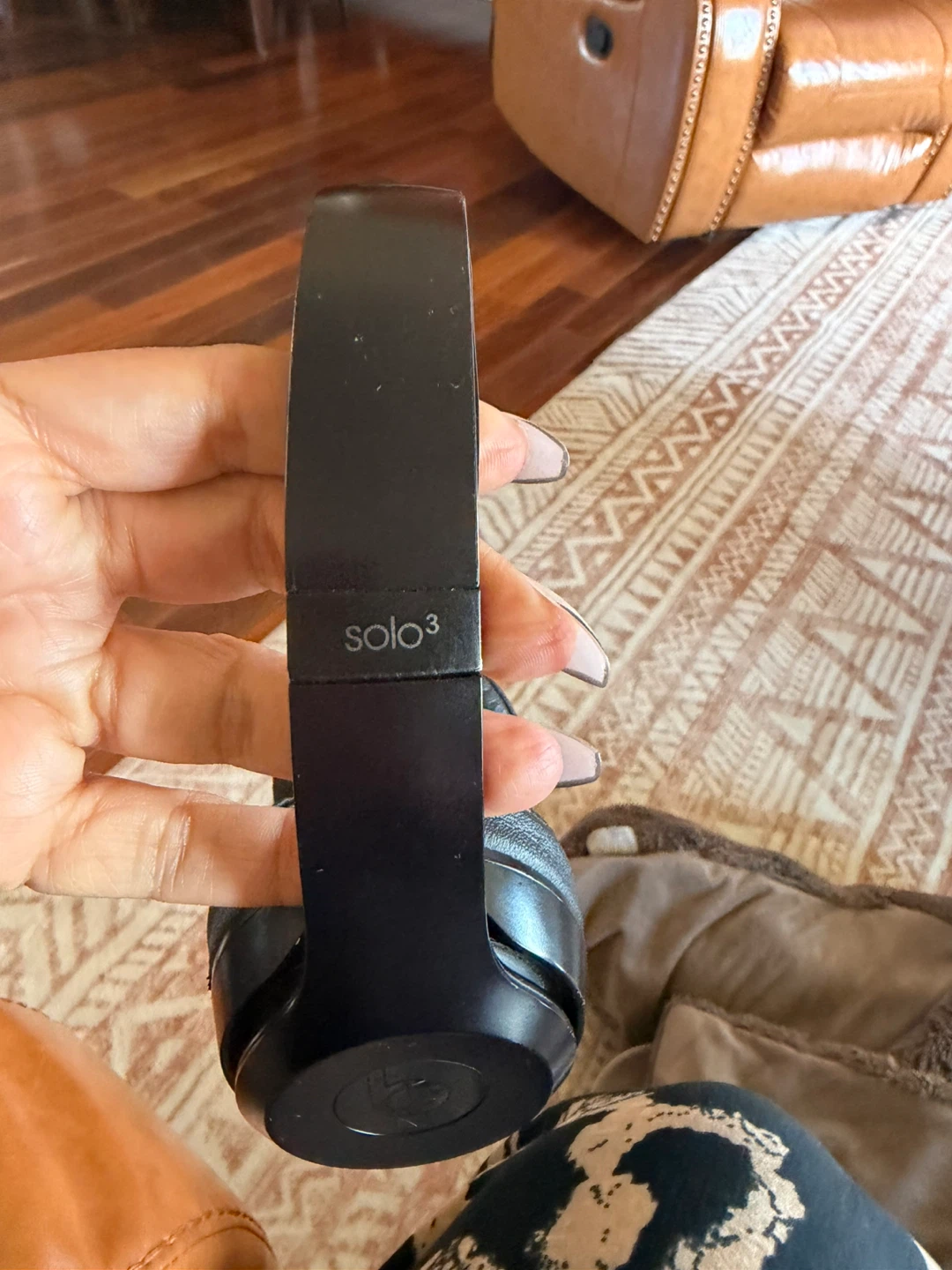 Beats Solo3 Wireless On-Ear Headphones - Black - photo 4