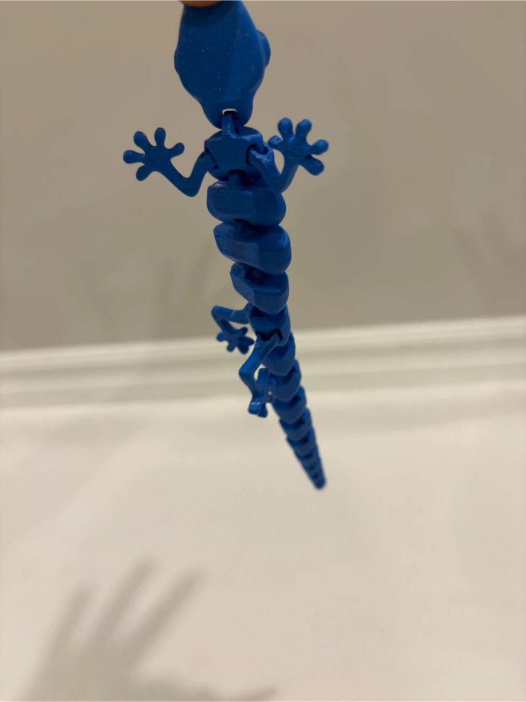 3D printed Blue Articulated Gecko Fidget Toy - photo 4