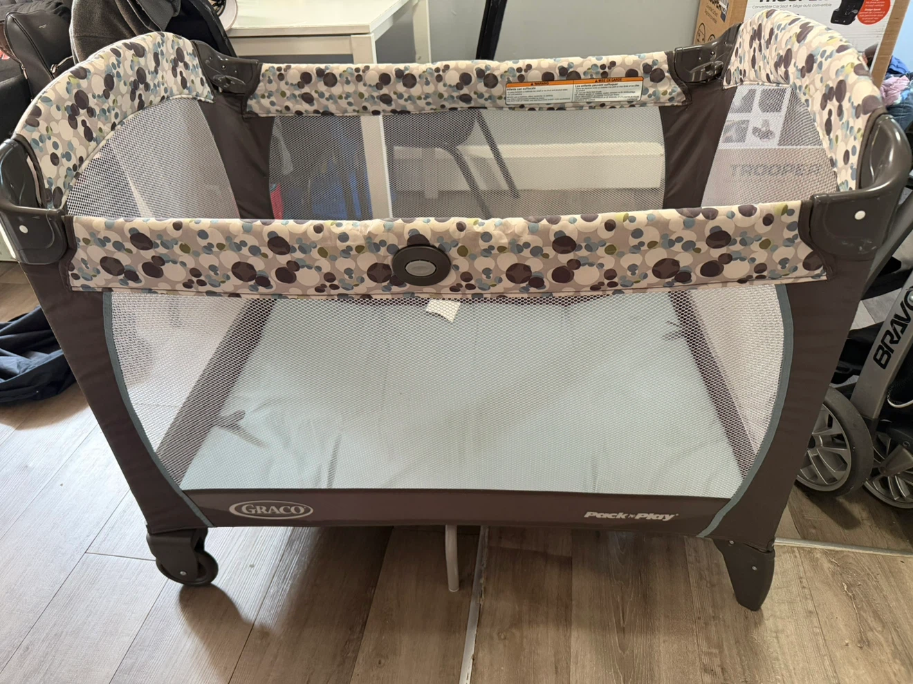 Graco Pack 'n Play with Bassinet and Changing Station - photo 3