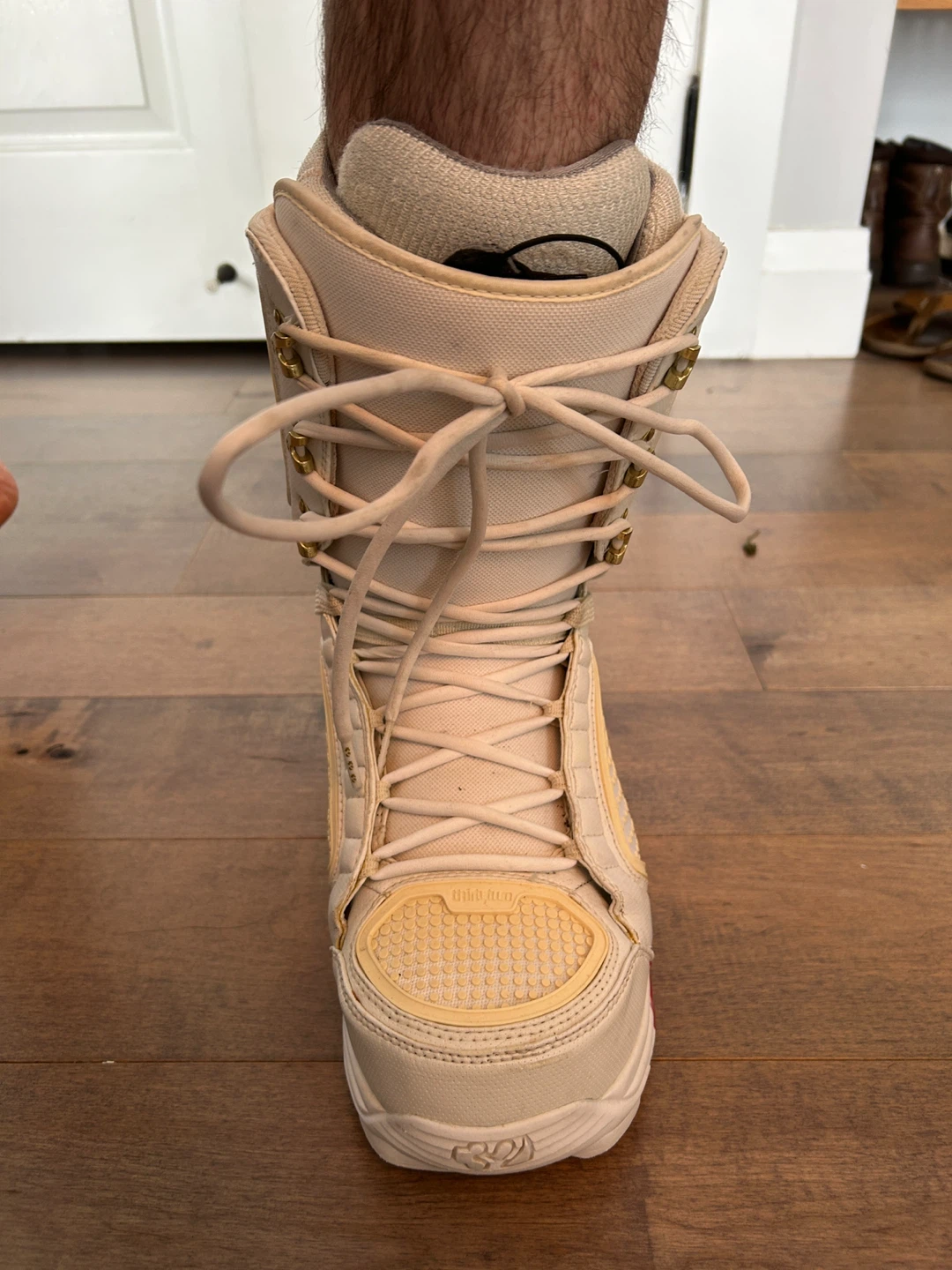 ThirtyTwo Snowboard Boots (size 11) - photo 2