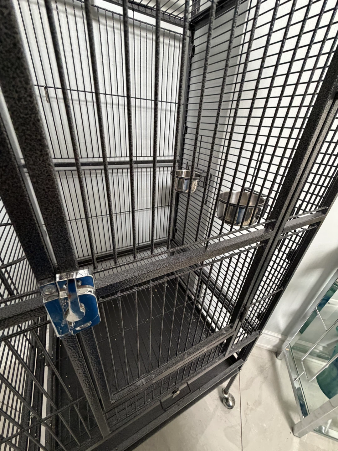 Large Bird Cage with Accessories and Food - photo 2