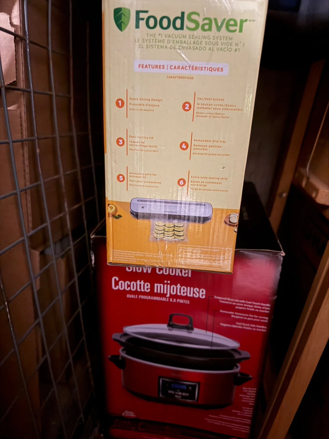 Betty Crocker 6.0 Quart Oval Slow Cooker & Food Vacuum Sealer - photo 2