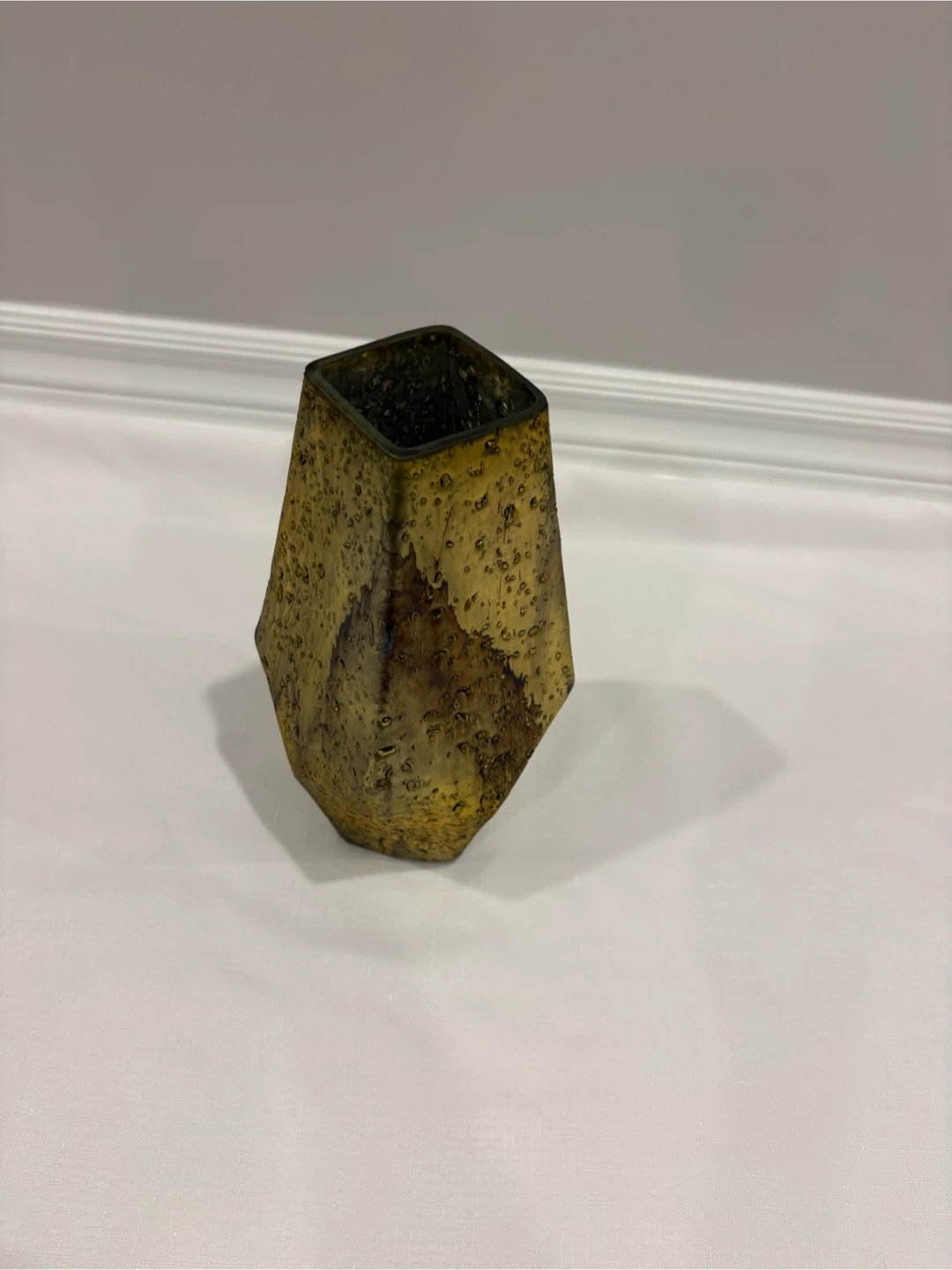 Gold Textured Geometric Glass Vase - photo 3