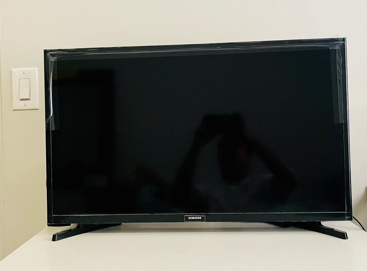 Samsung 32-inch TV