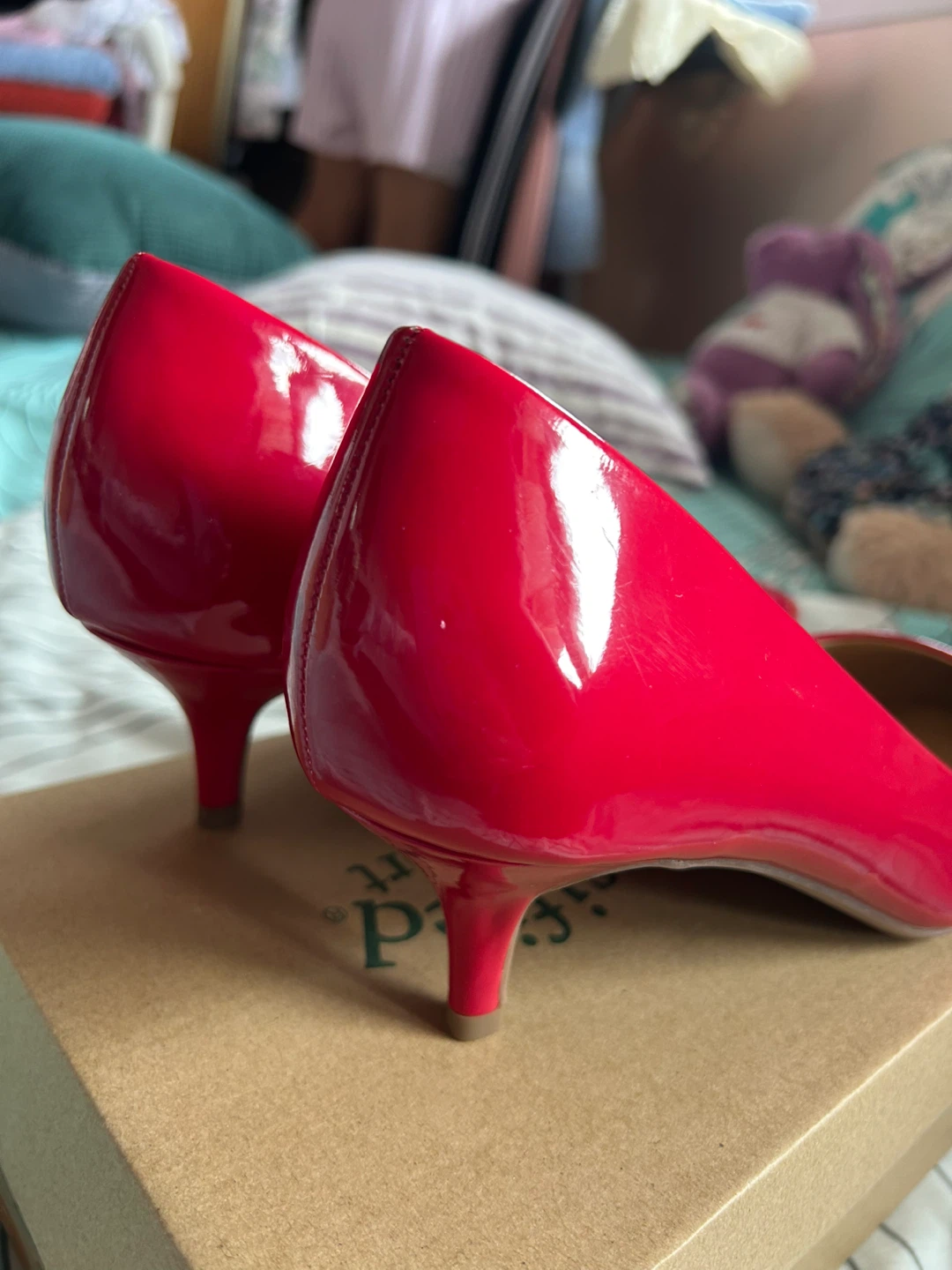 Red Patent Pointed Toe Heels - Size 8 - photo 3