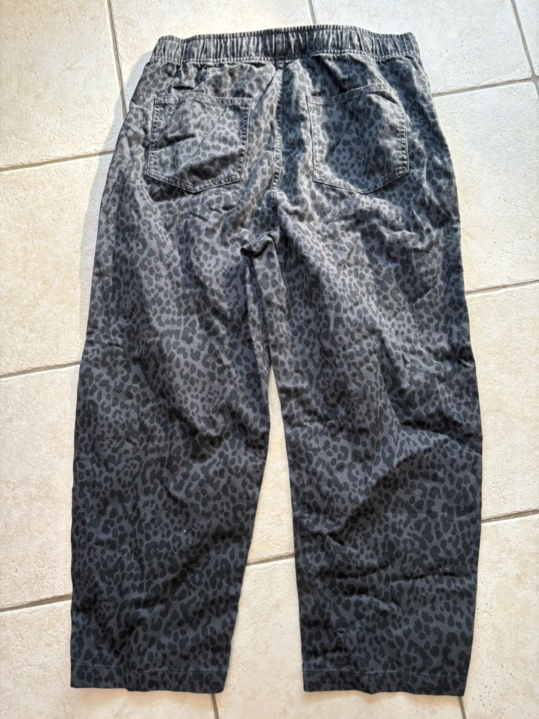 Gap Pull-On Barrel Pants - Women's Size L - Grey Leopard Print - photo 5