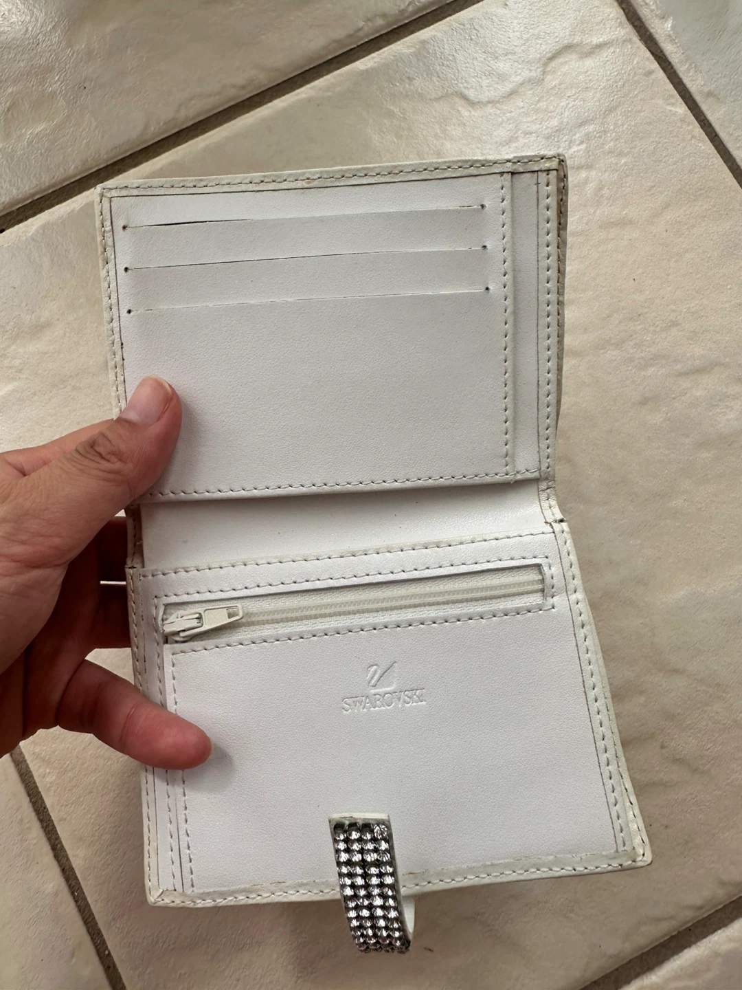 White Swarovski Wallet with Rhinestone Clasp - photo 2