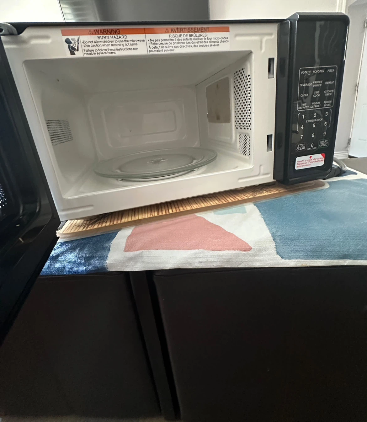 Black Microwave oven 0.7 cuft - photo 4