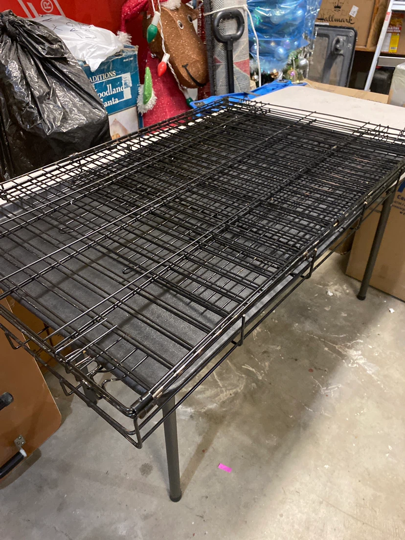 Black wire dog crate