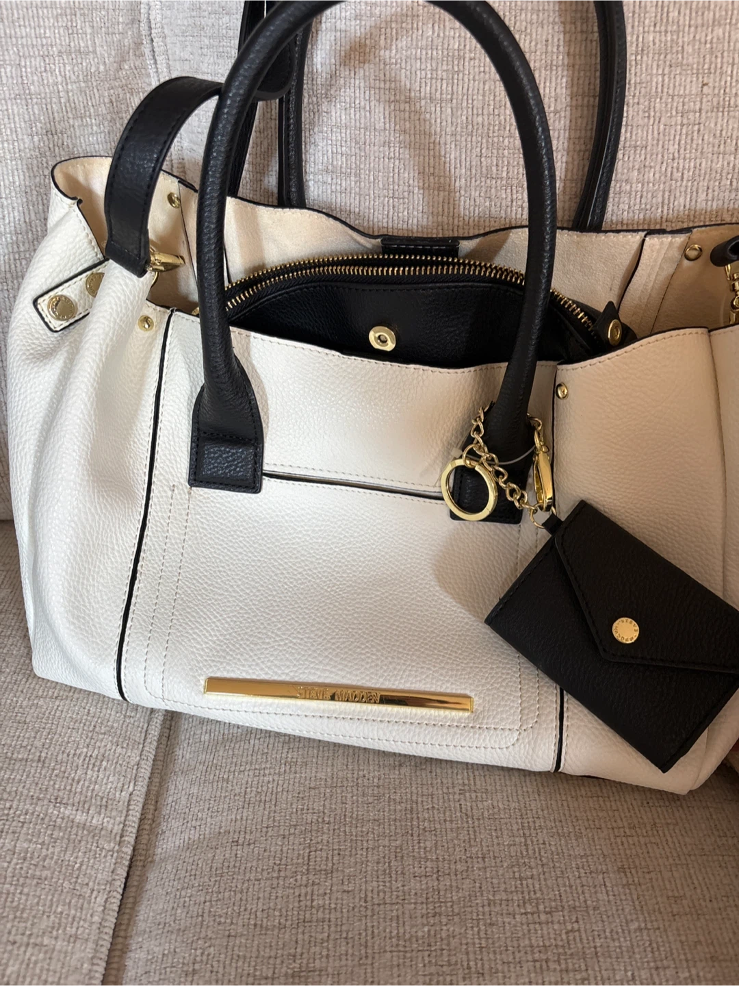 Steve Madden White & Black Tote Bag