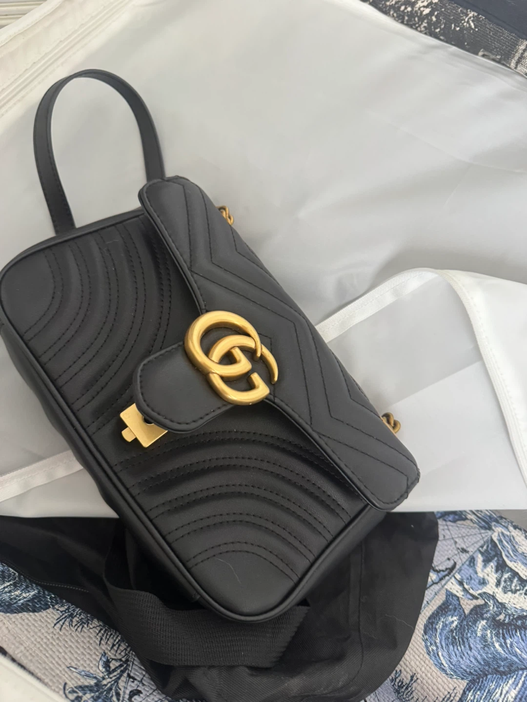 Gucci Black Leather Marmont Shoulder Bag - photo 2