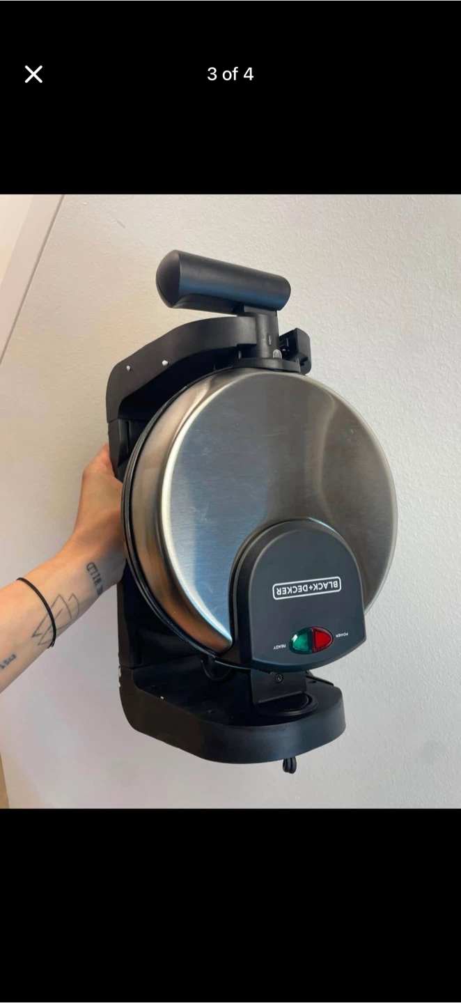 BLACK+DECKER Belgian Flip Waffle Maker - photo 3