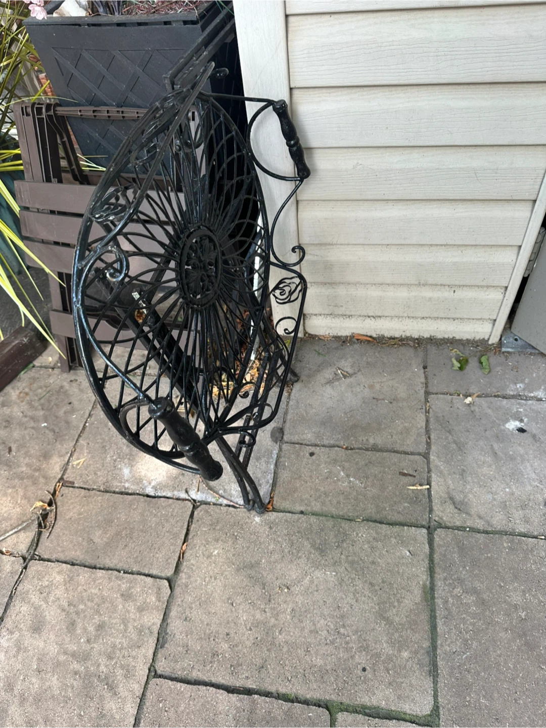 Black Wrought Iron Garden Side Table - photo 2