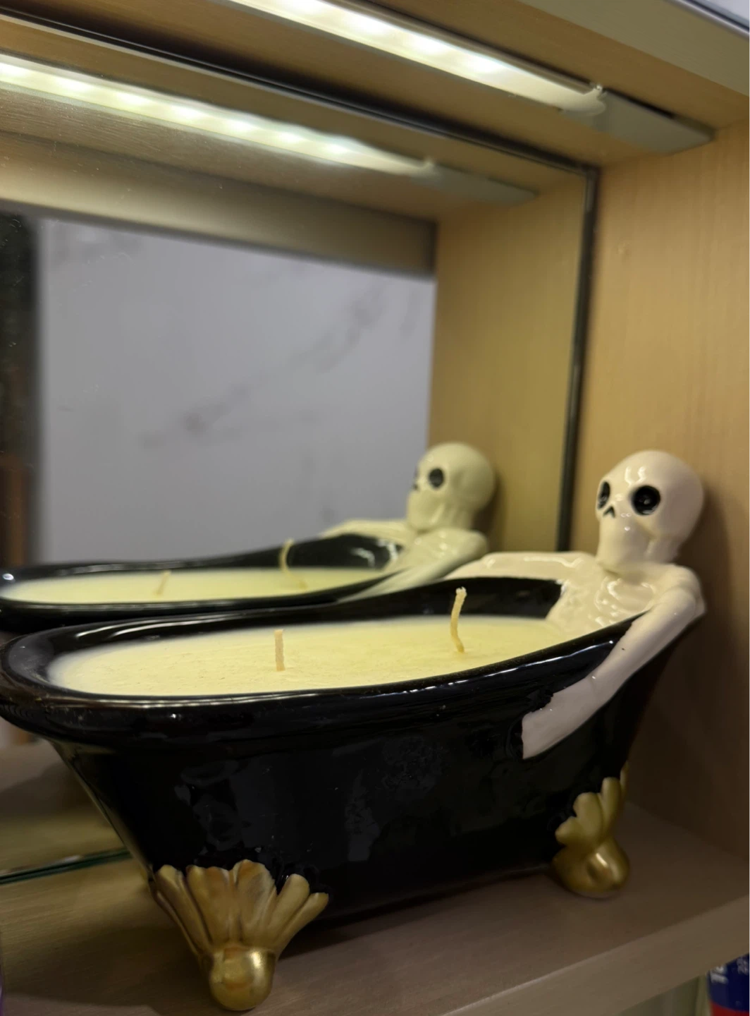 Decorative Skeleton Bathtub Candle
