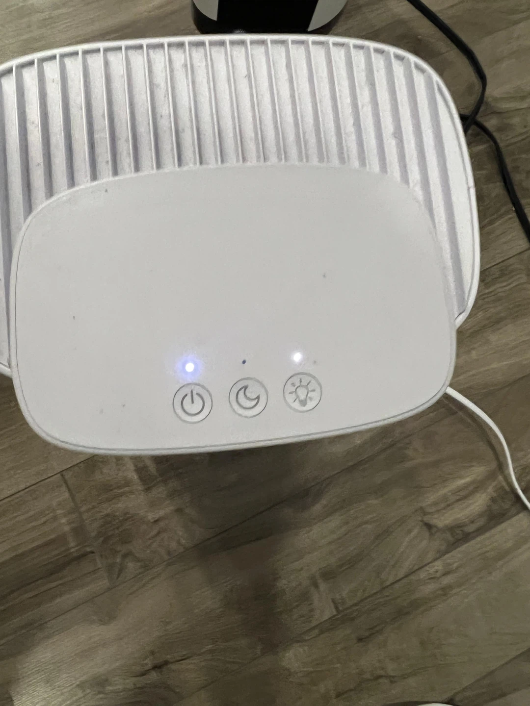 KNKA White Dehumidifier - photo 2