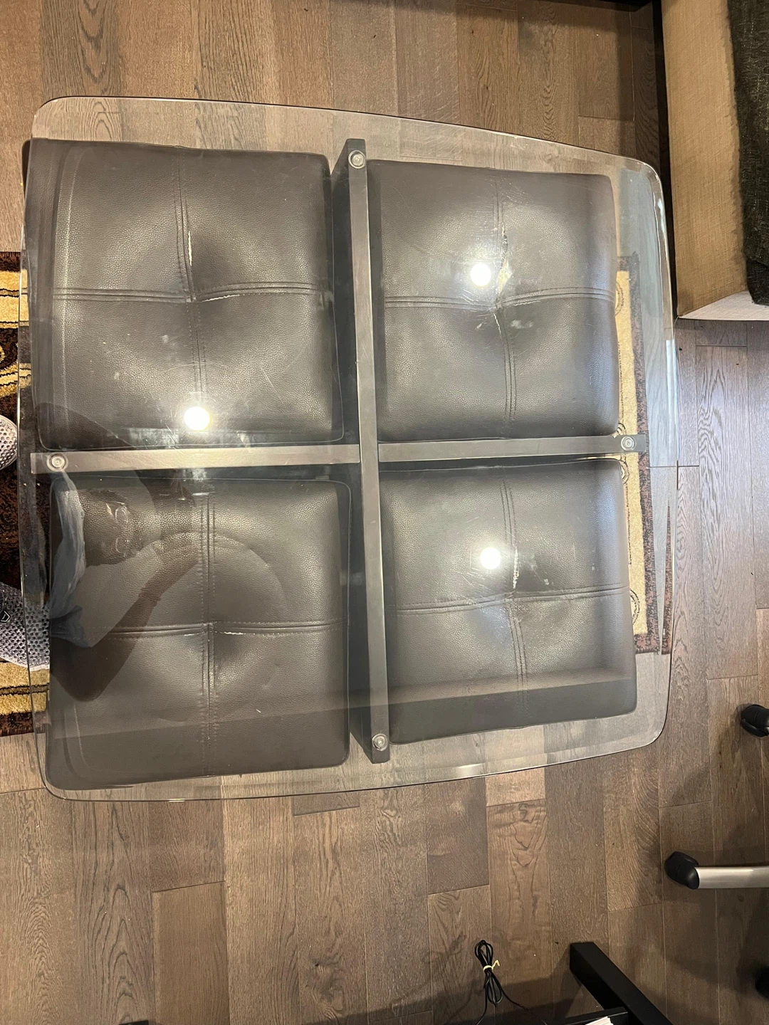 Glass Top Coffee Table with 4 Ottomans - photo 4