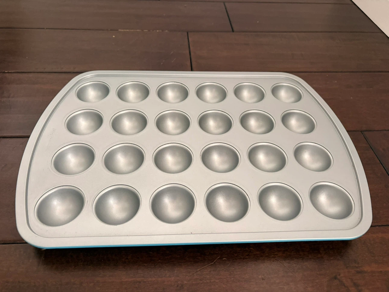 Pampered Chef Mini Muffin Pan