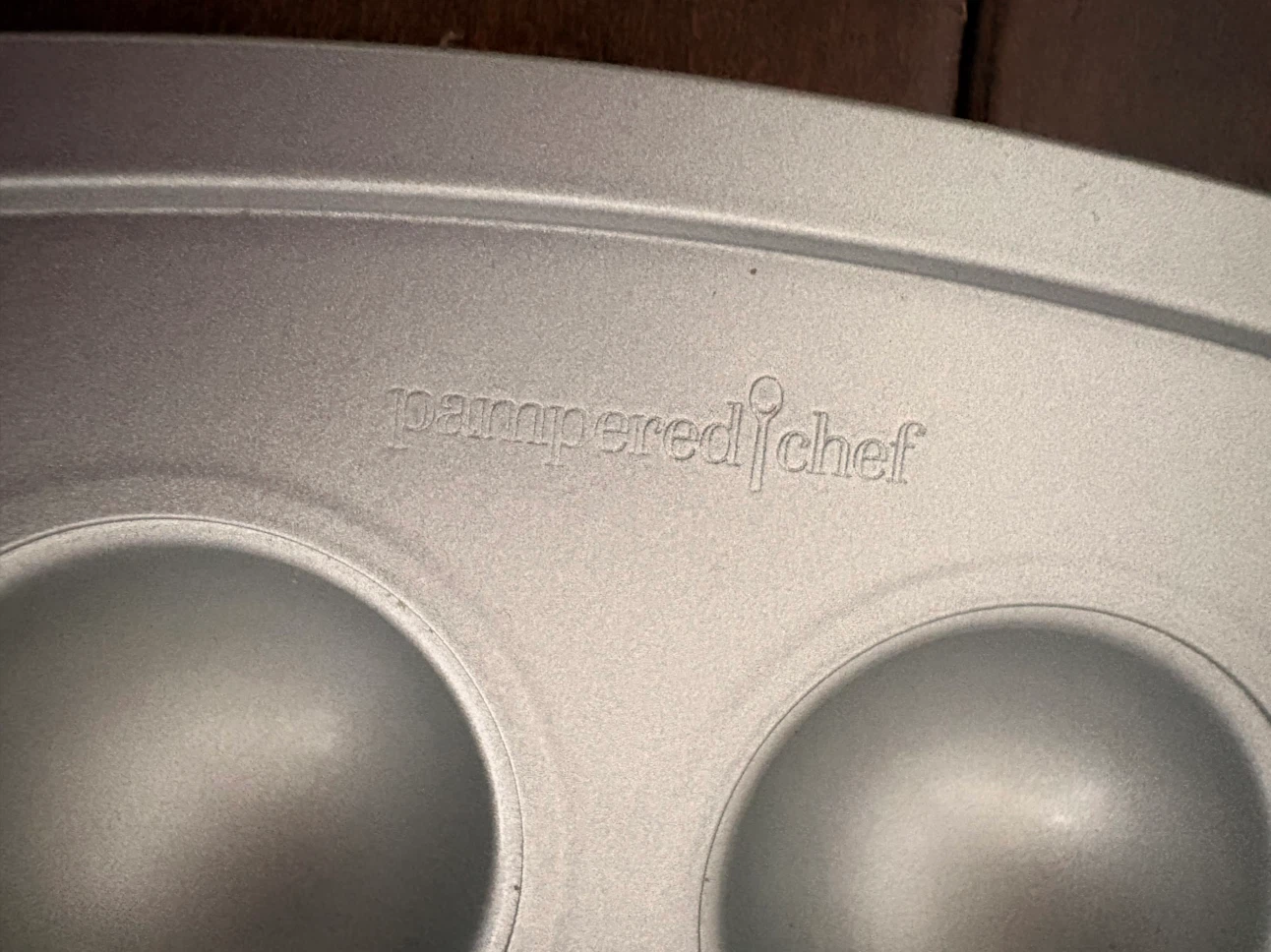 Pampered Chef Mini Muffin Pan - photo 3