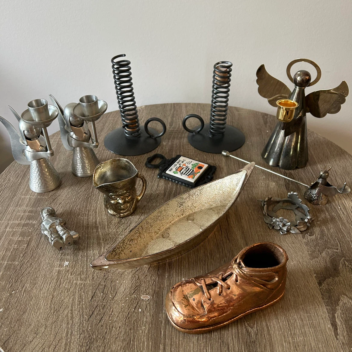 Set Vintage Metal Decor & Collectibles