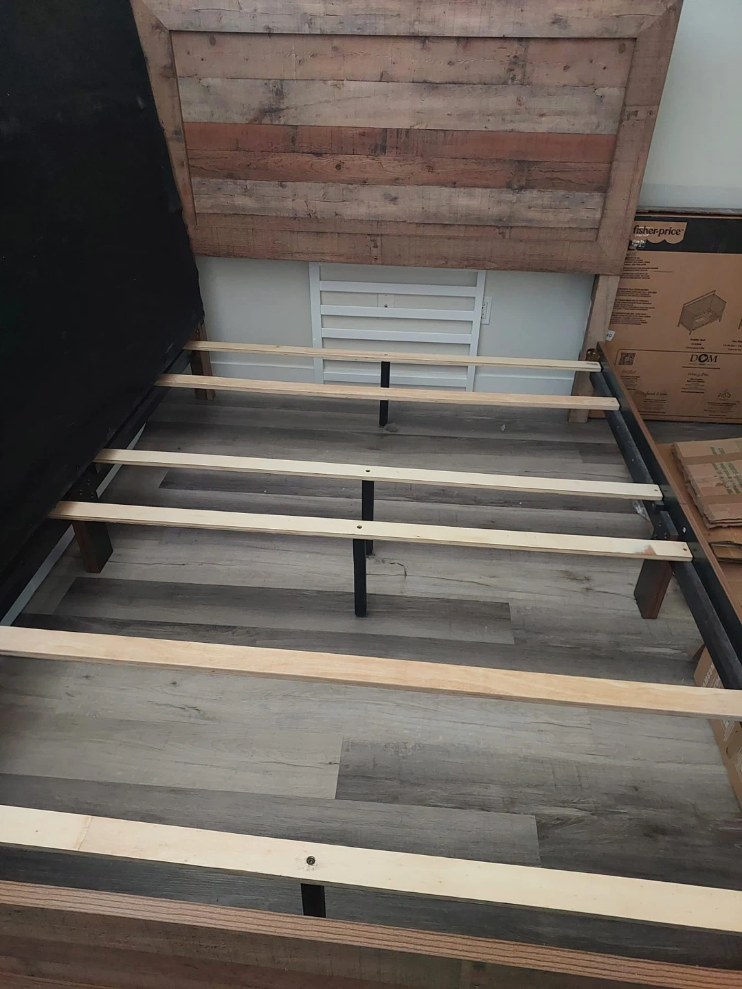 Wooden Bed Frame with Pallet Headboard - photo 4