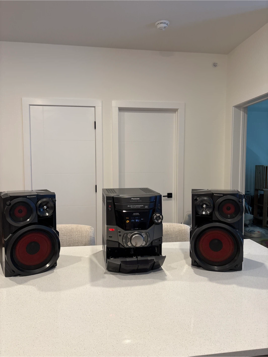 Panasonic SA-AK310 CD Stereo System with 5 CD Changer