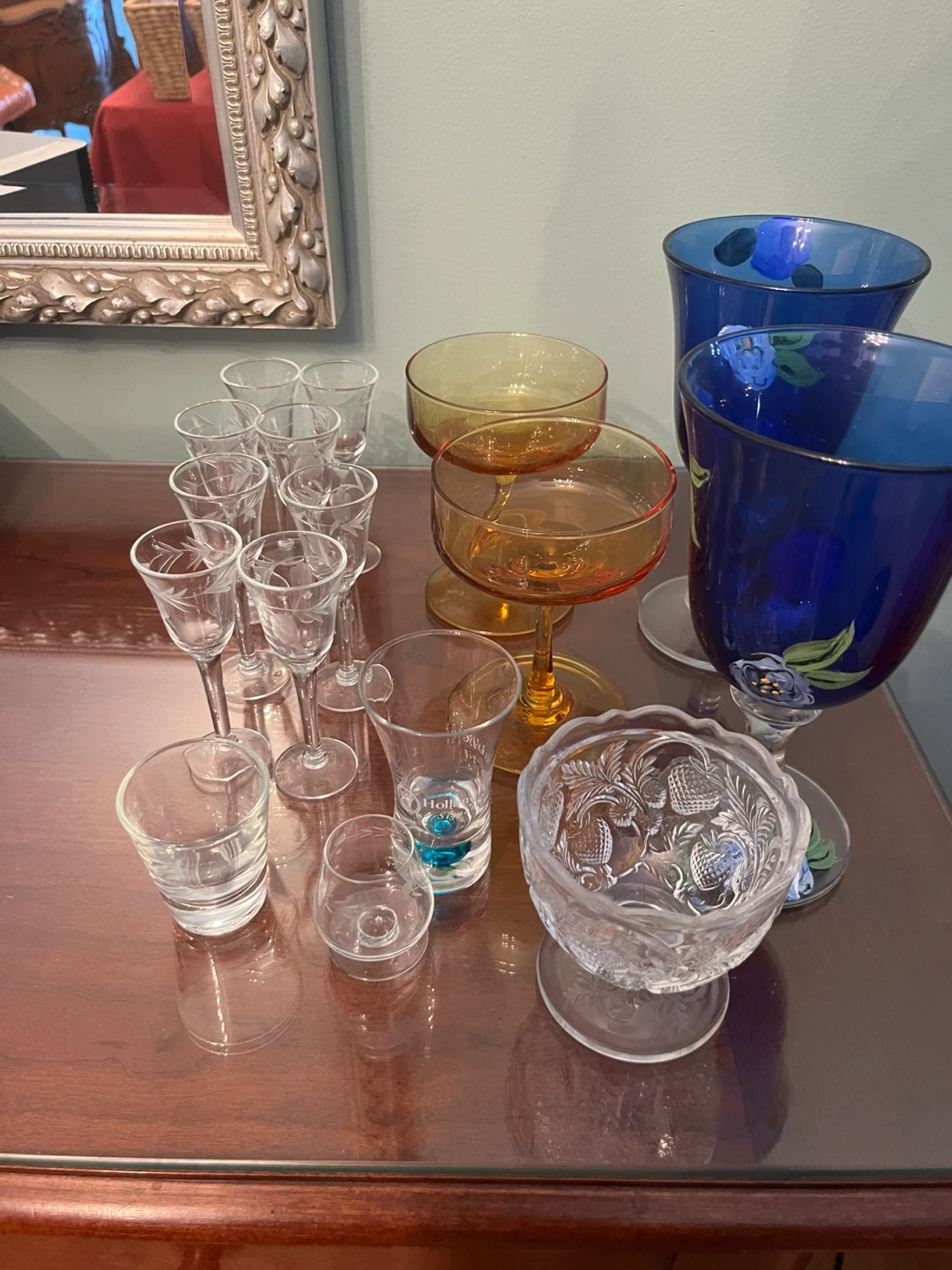 Assorted Glassware Set
