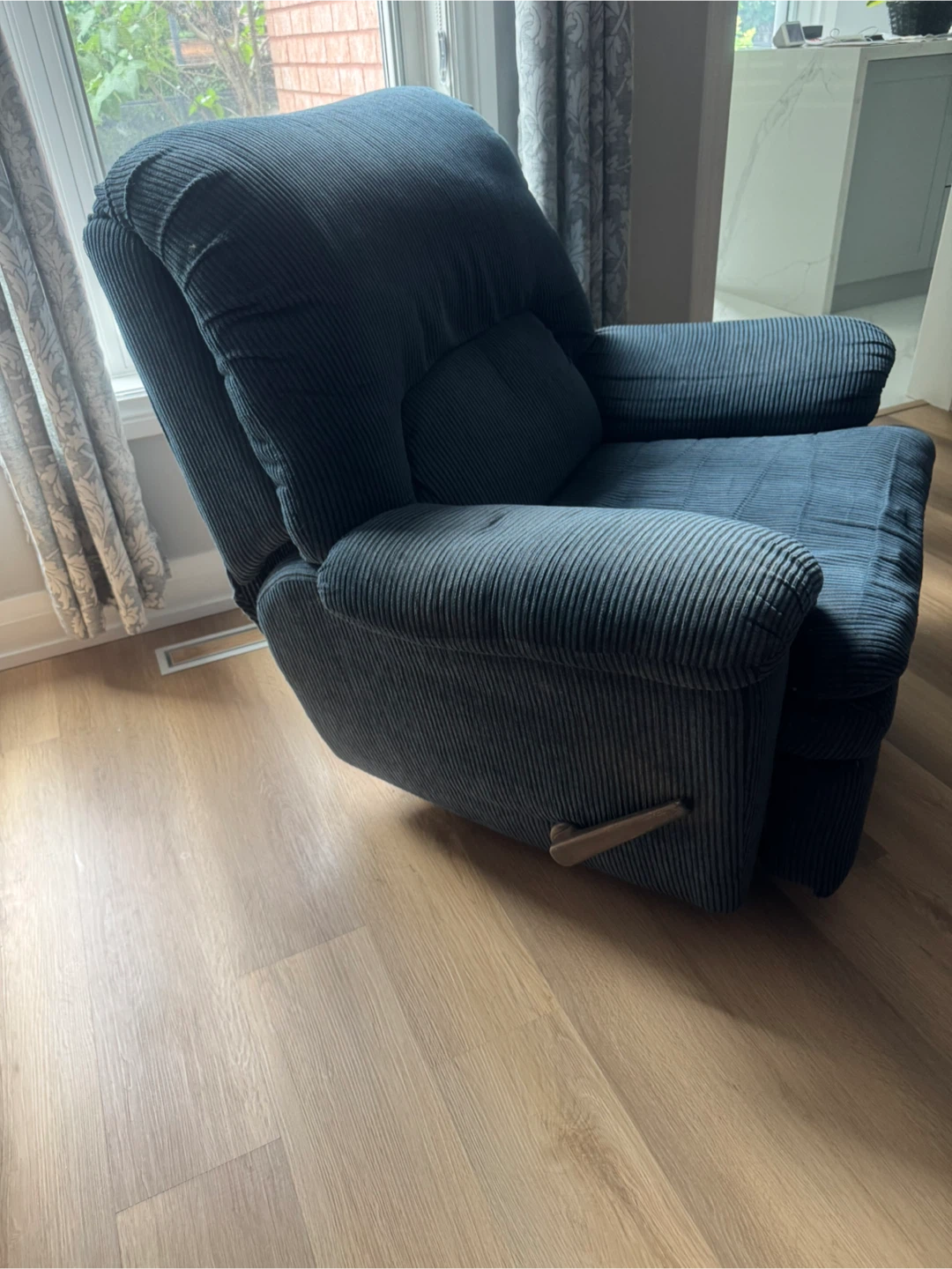 Recliner rocking chair - photo 2