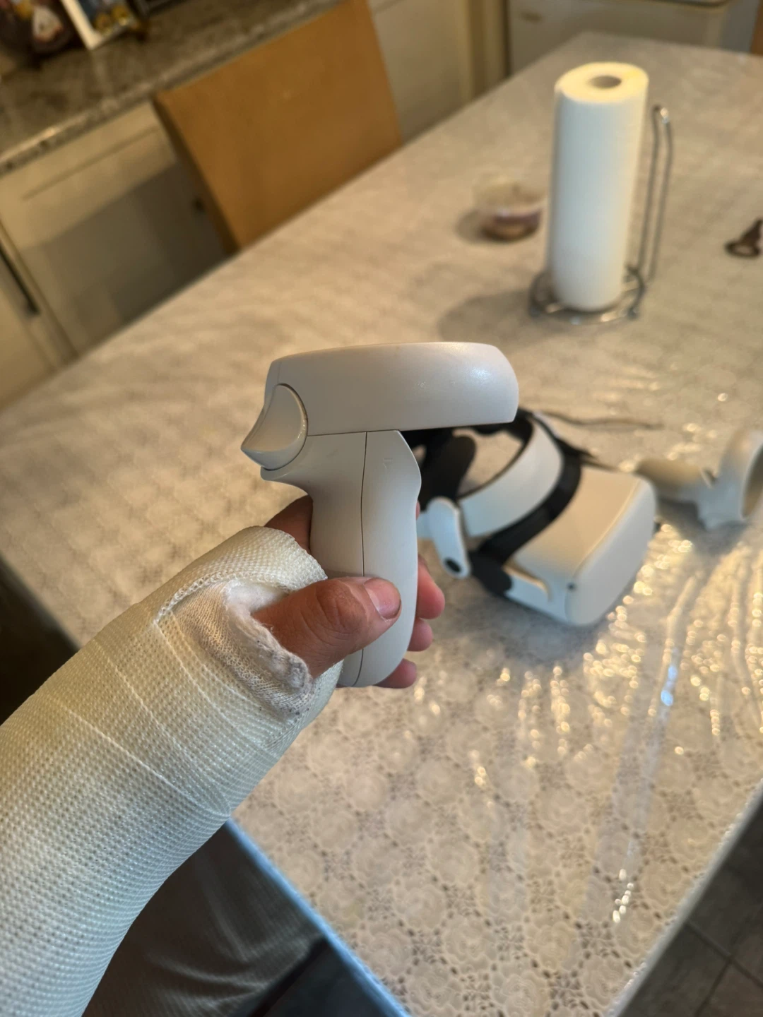 Meta Quest 2 VR Headset with Controllers with custom head strap - photo 4