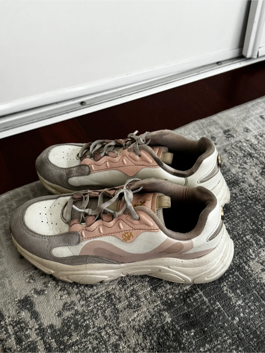Women's SP Sneakers - Size 4