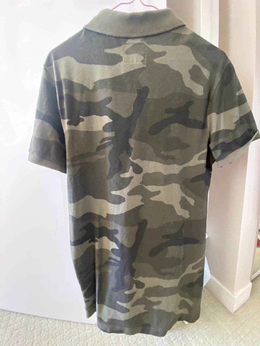 Abercrombie & Fitch Camo Polo Shirt - Medium - photo 2