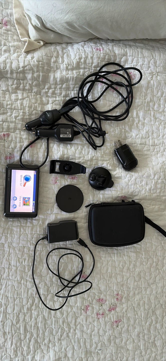 Garmin nüvi 255w GPS Device with Accessories - photo 2