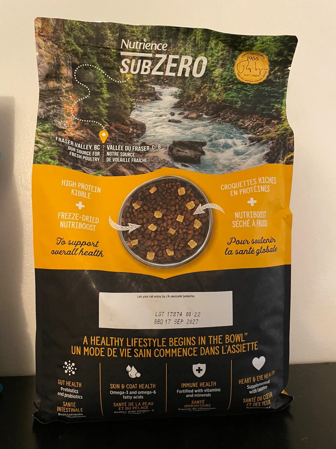 10lbs Brand New Nutrience Cat Food - photo 3
