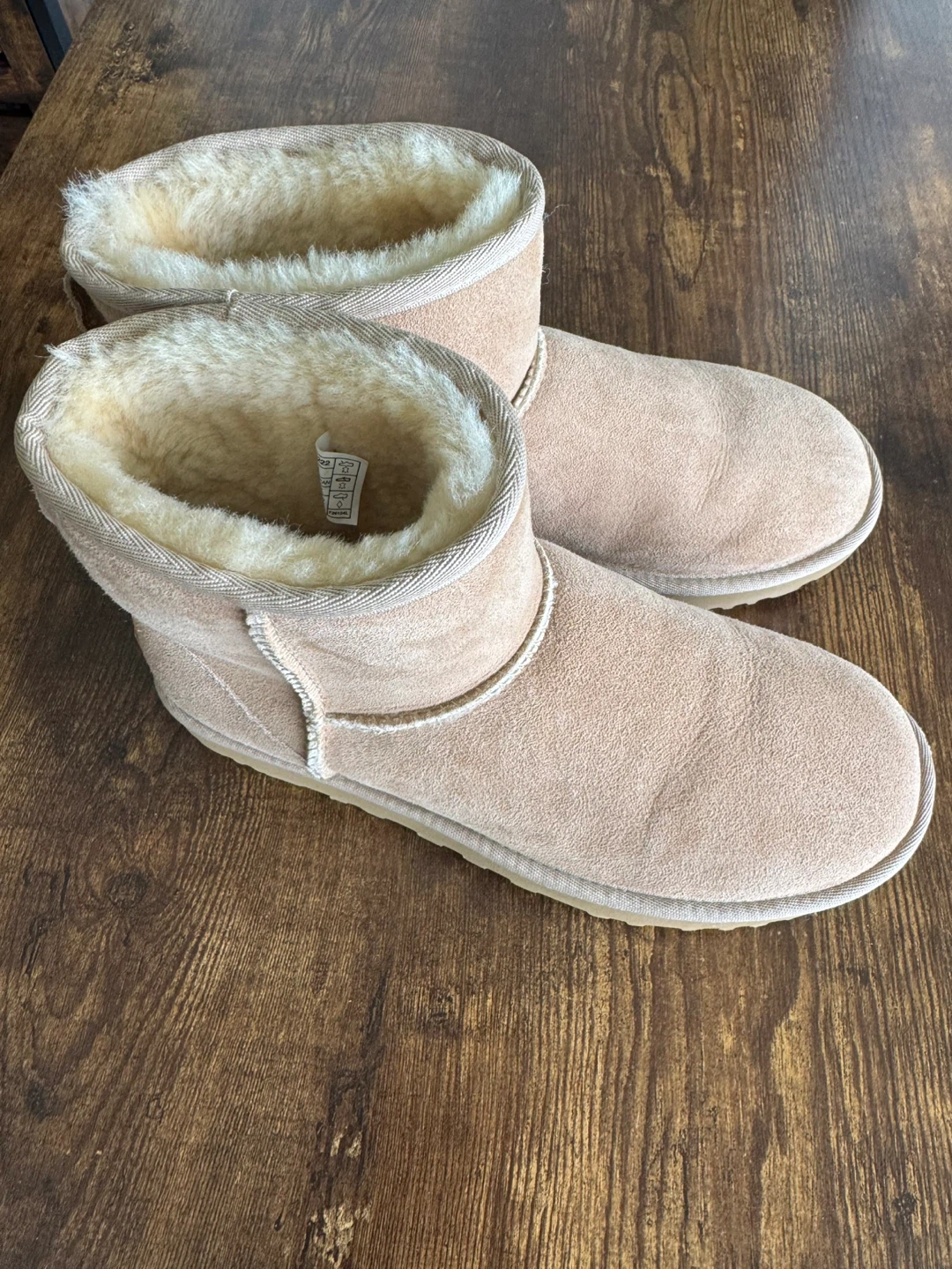 UGG Classic Mini Boots Size 8